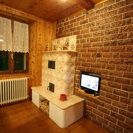 Casa Colturi Leilighet Valdisotto Eksteriør bilde