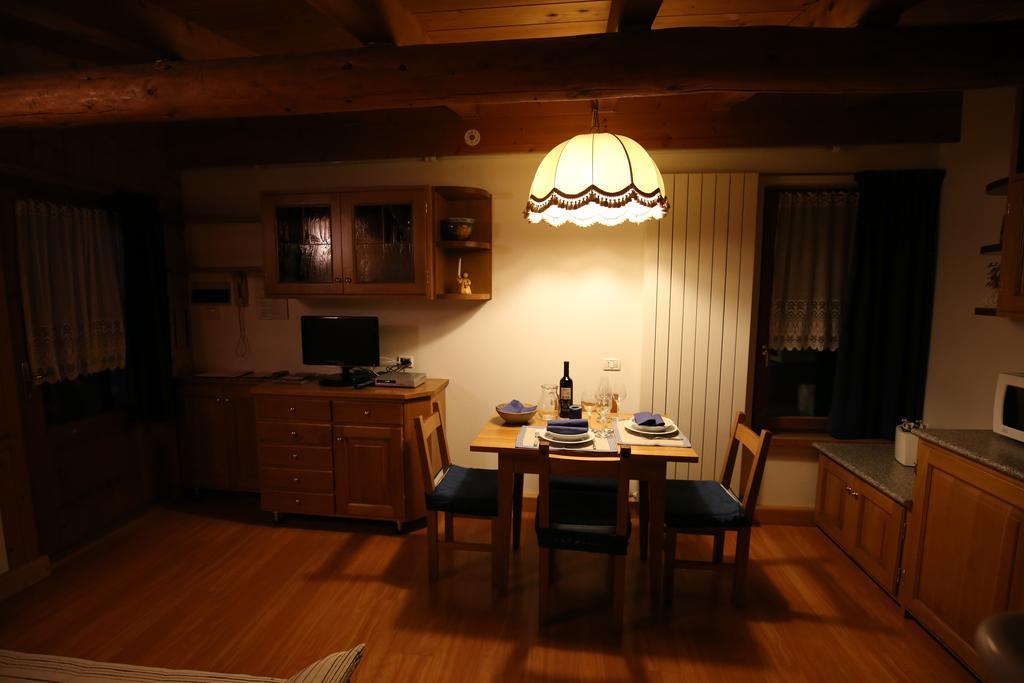 Casa Colturi Leilighet Valdisotto Eksteriør bilde